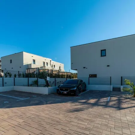 Apartment Pinna - Sv. Jerolim
