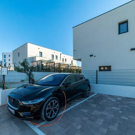 Pinna - Sv. Jerolim * Pola