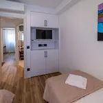 Pinna - Sv. Jerolim Apartman Póla