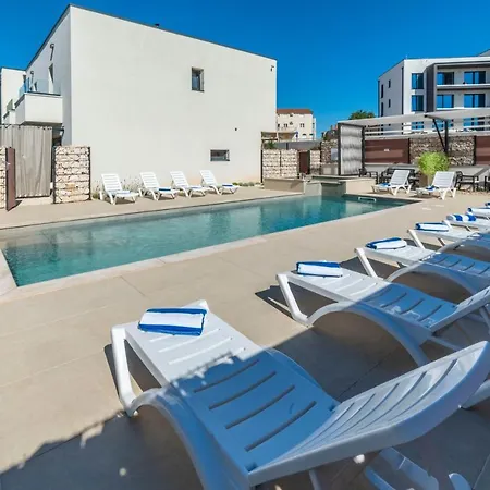 Pinna - Sv. Jerolim Apartamento Pula