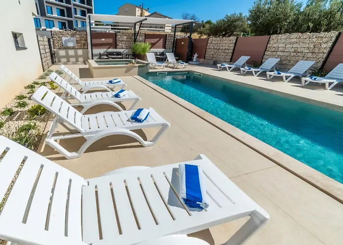 Pinna - Sv. Jerolim 풀라